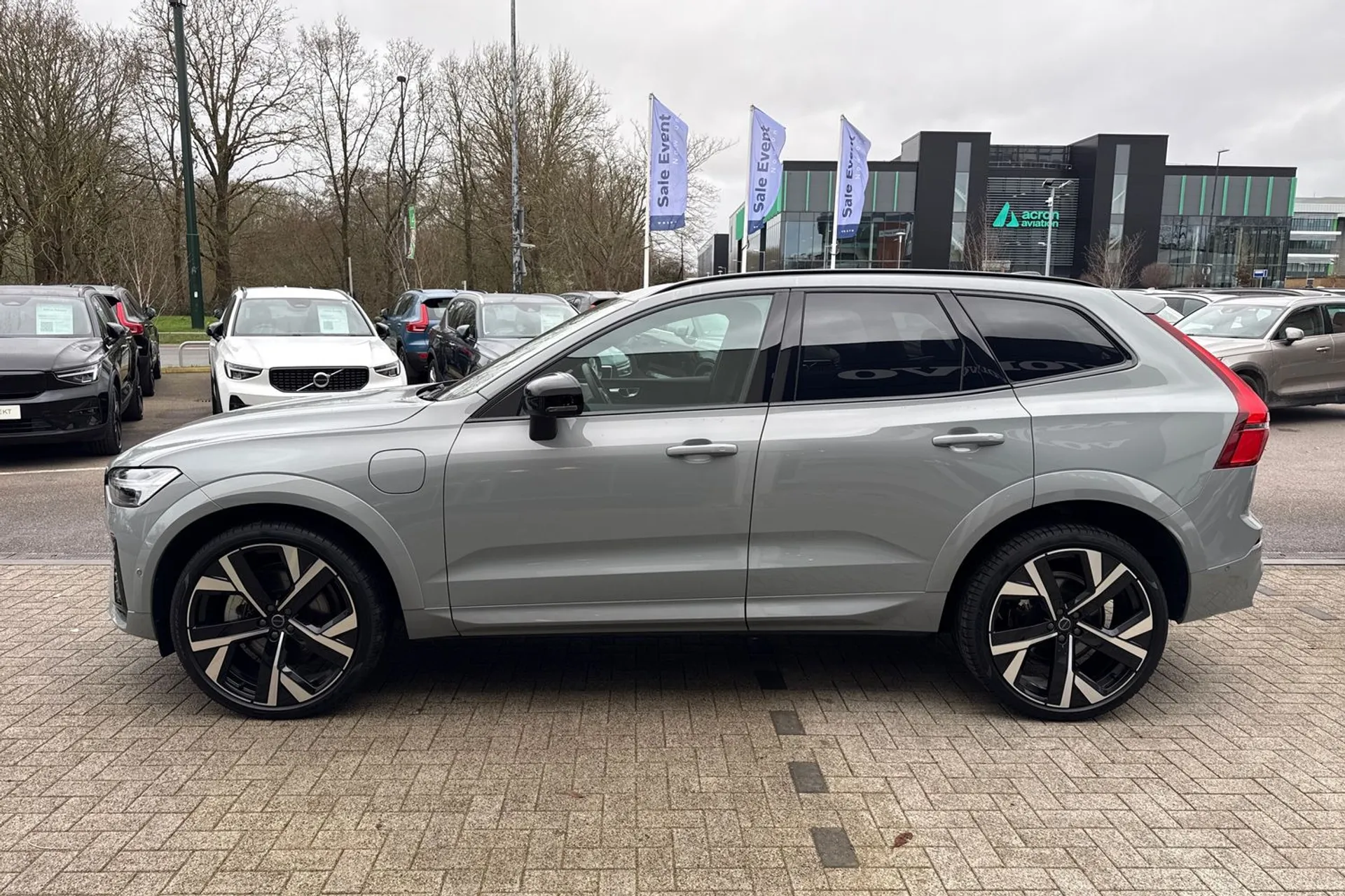 Volvo XC60 thumbnail image number 11