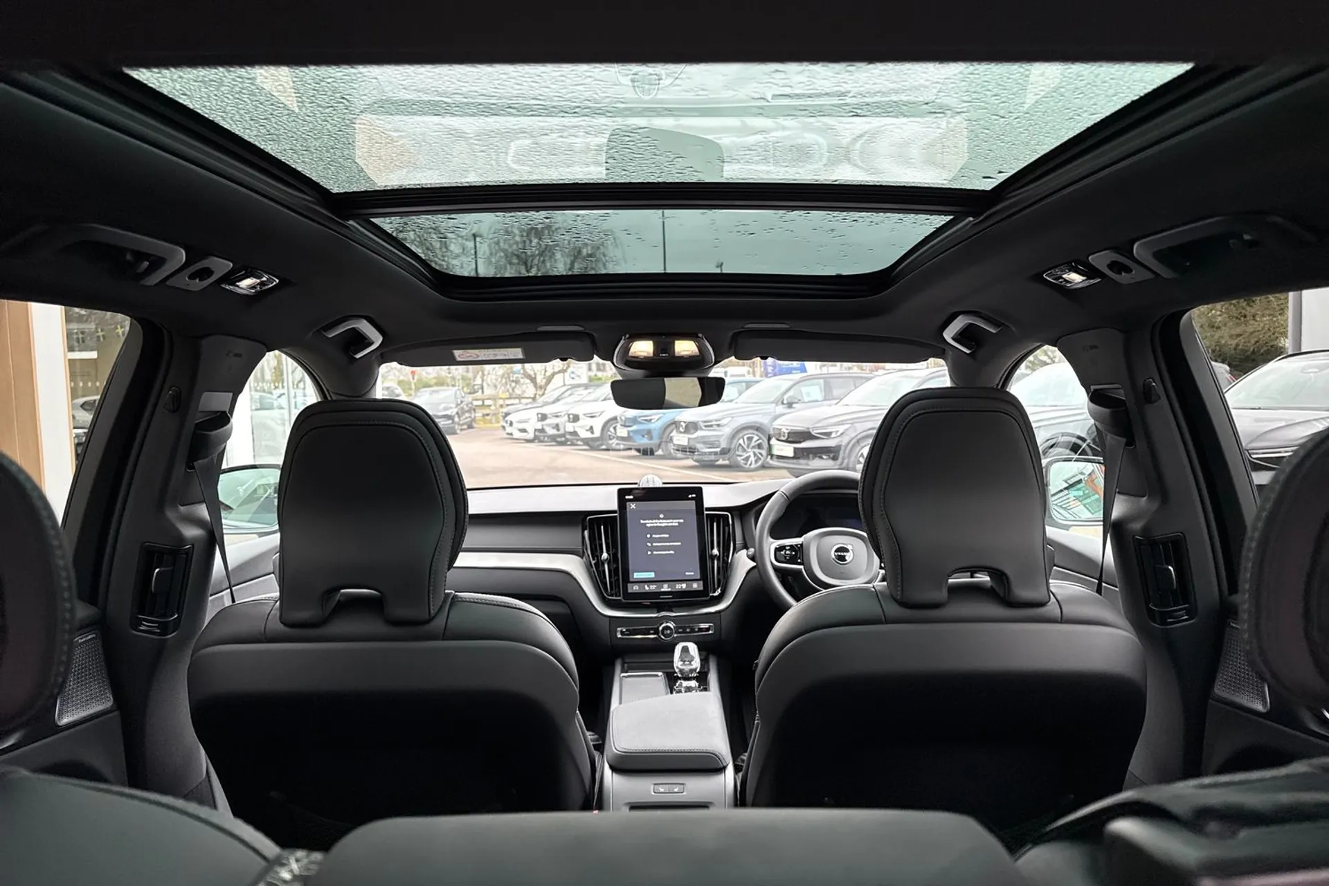 Volvo XC60 thumbnail image number 22