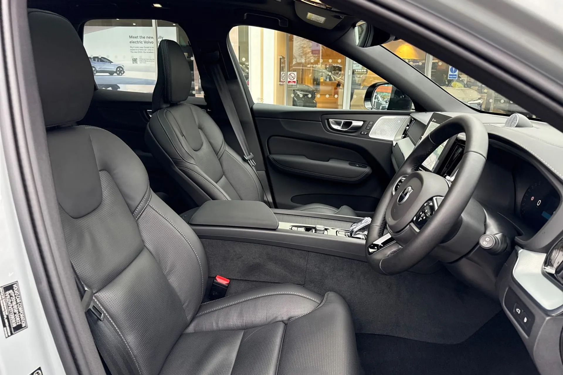 Volvo XC60 thumbnail image number 26