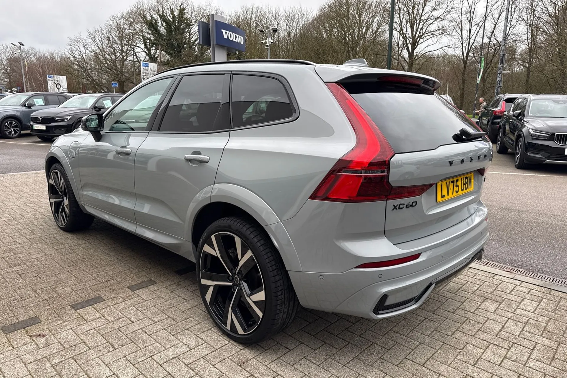 Volvo XC60 thumbnail image number 10