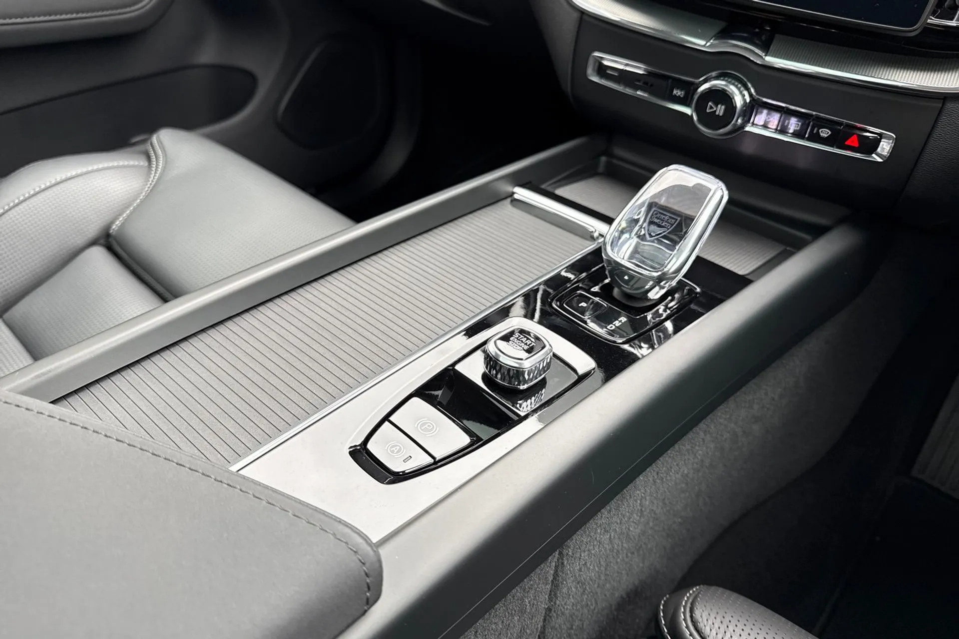 Volvo XC60 thumbnail image number 46