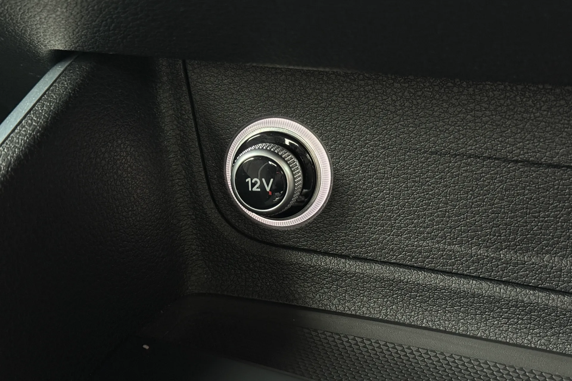 Audi Q2 thumbnail image number 9