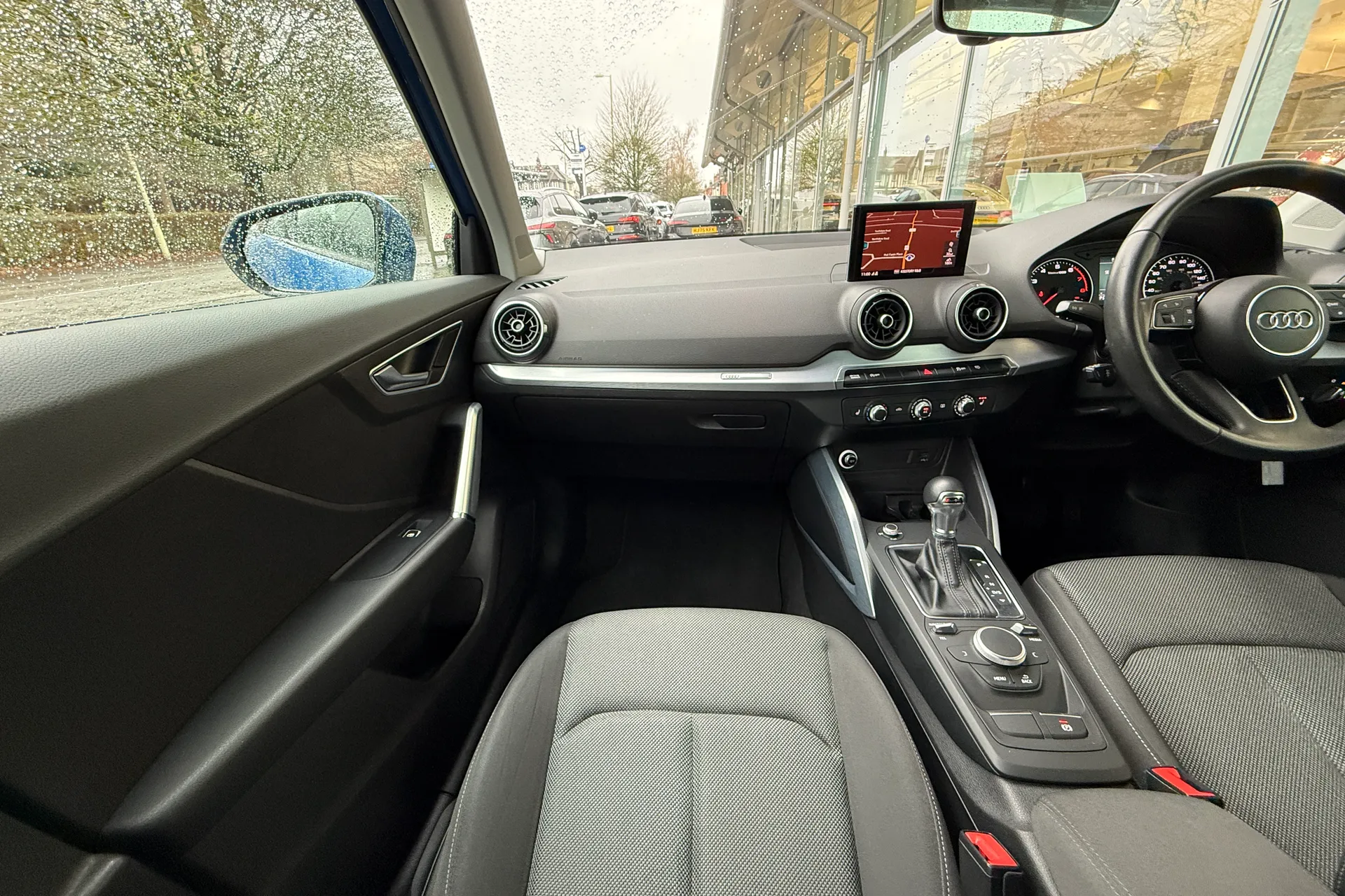 Audi Q2 thumbnail image number 38