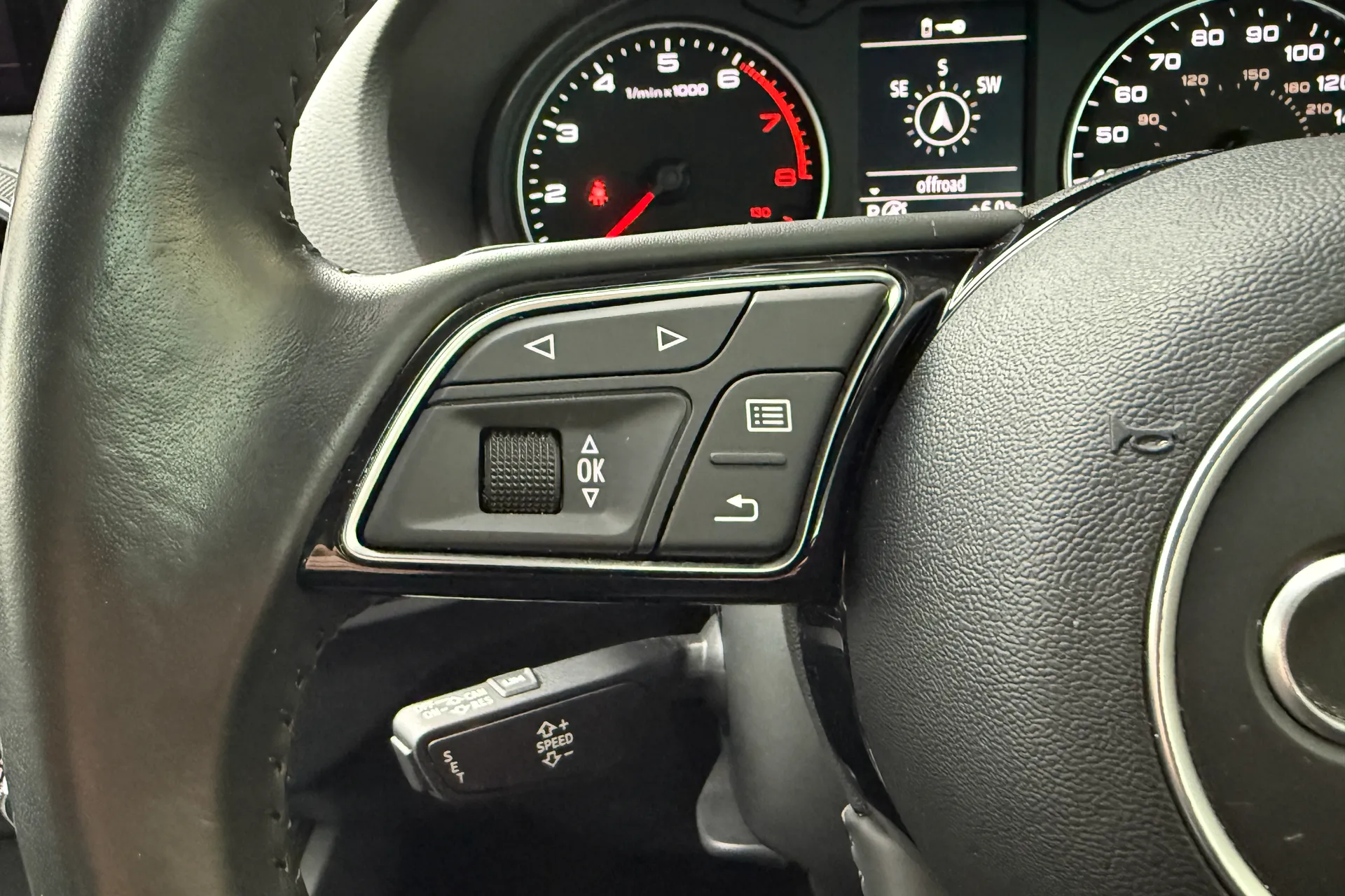 Audi Q2 thumbnail image number 20