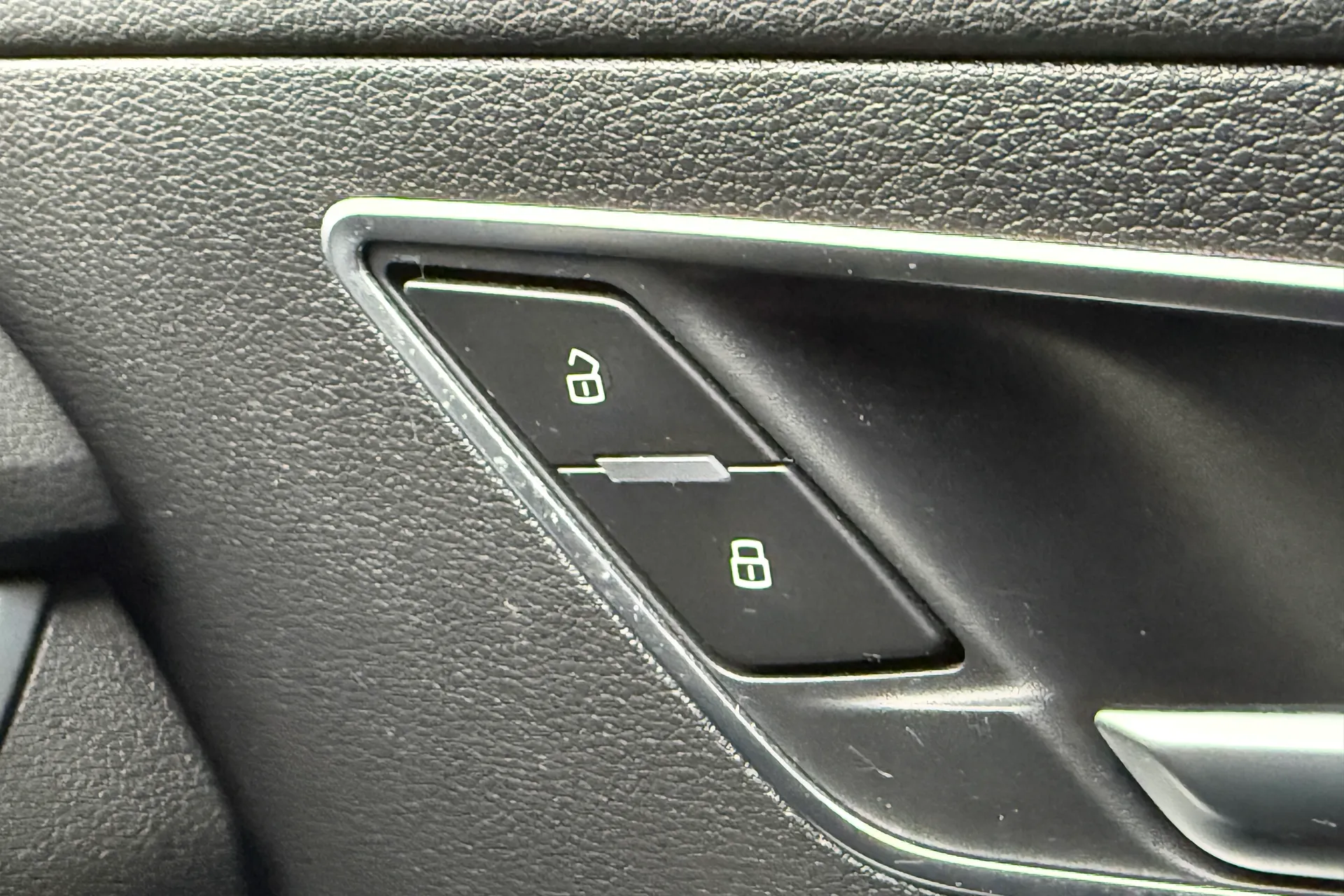 Audi Q2 thumbnail image number 25