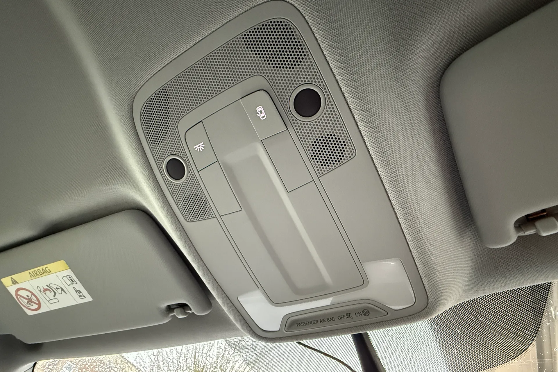 Audi Q2 thumbnail image number 17