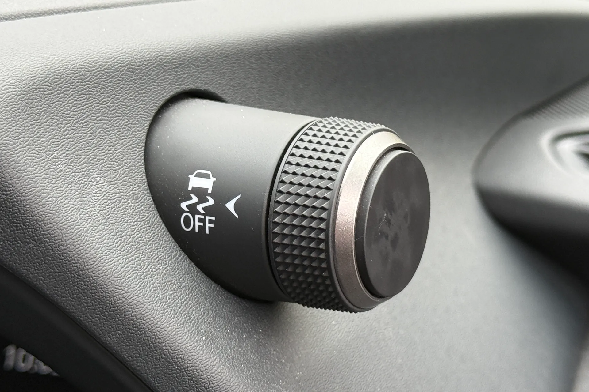 LEXUS UX thumbnail image number 53