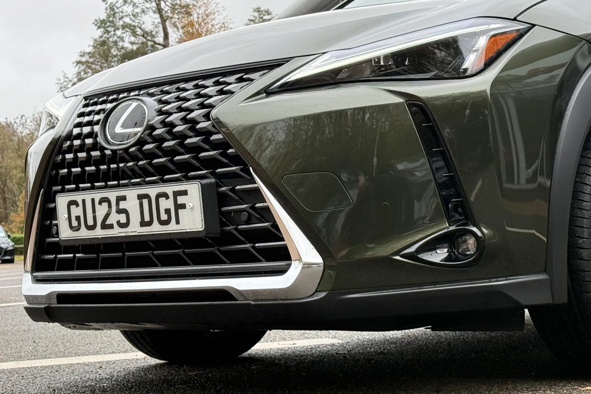 LEXUS UX thumbnail image number 36