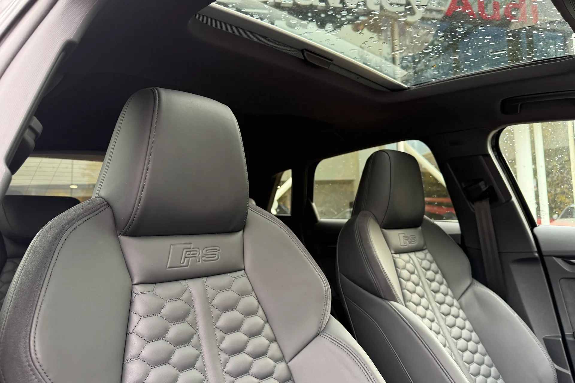 Audi RS3 thumbnail image number 38