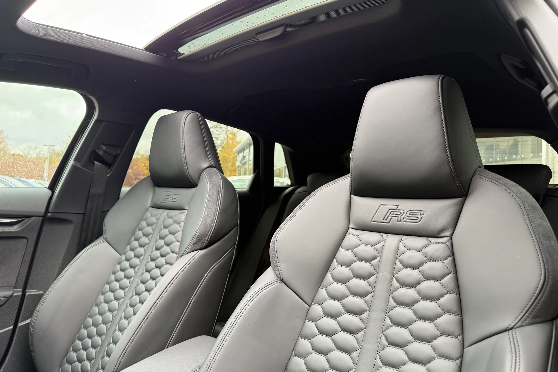 Audi RS3 thumbnail image number 4