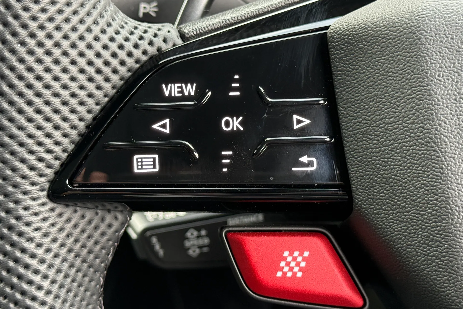 Audi RS3 thumbnail image number 41