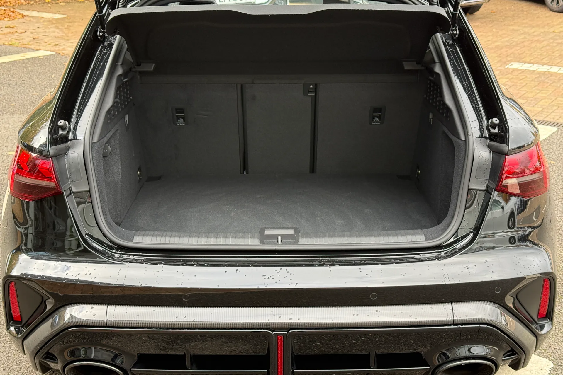 Audi RS3 thumbnail image number 32