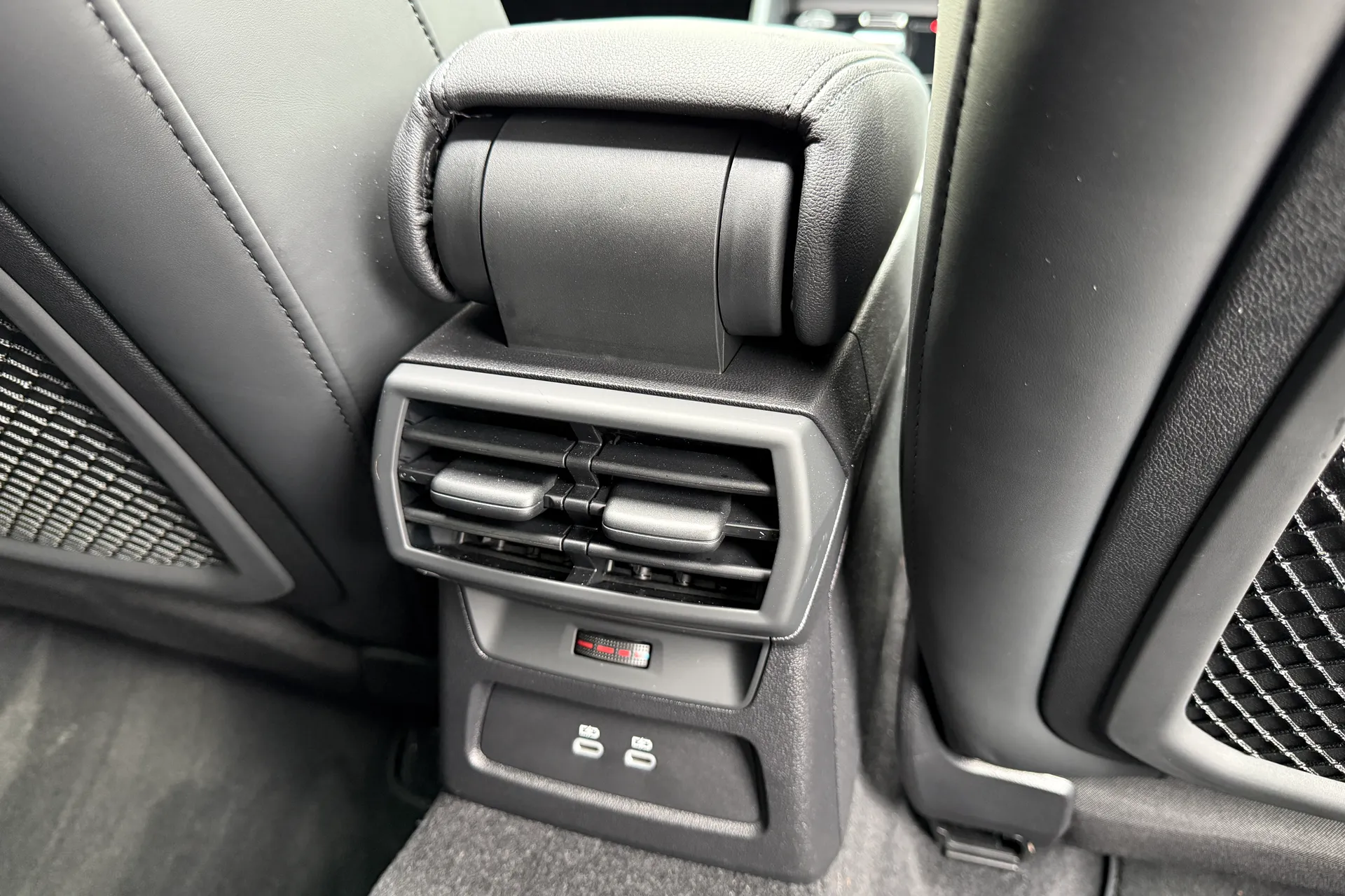 Audi RS3 thumbnail image number 29