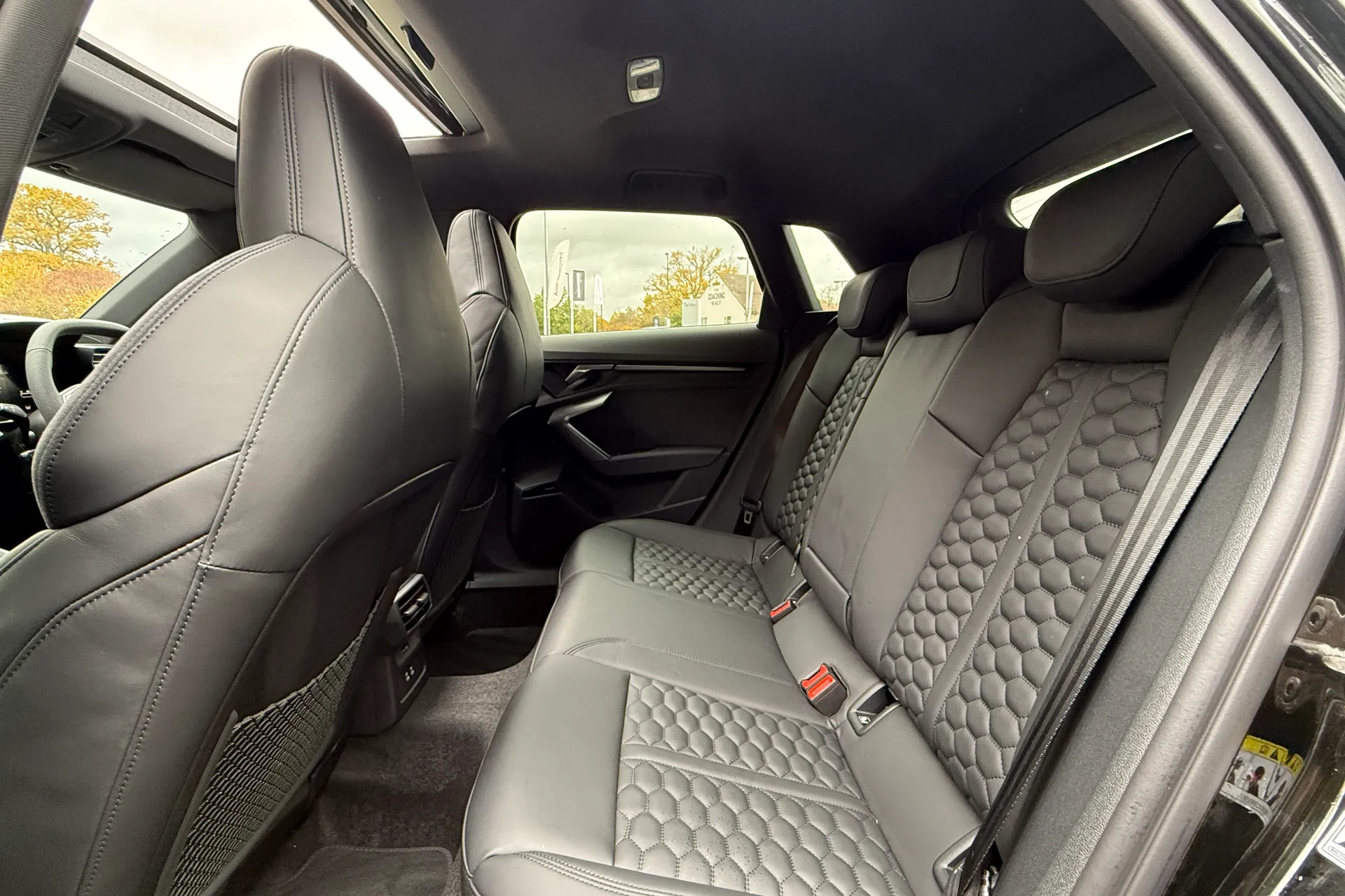 Audi RS3 thumbnail image number 21