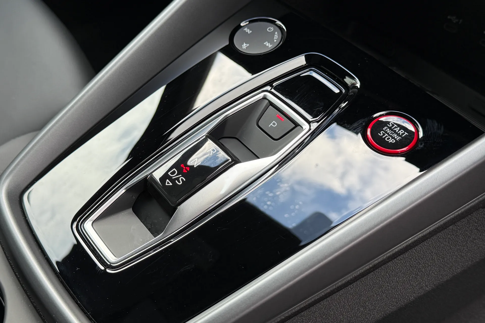 Audi RS3 thumbnail image number 55