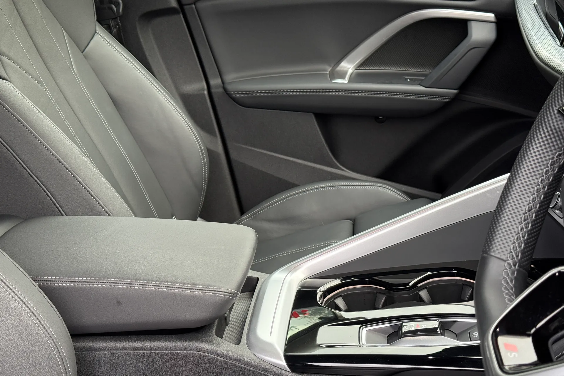 Audi Q5 thumbnail image number 48