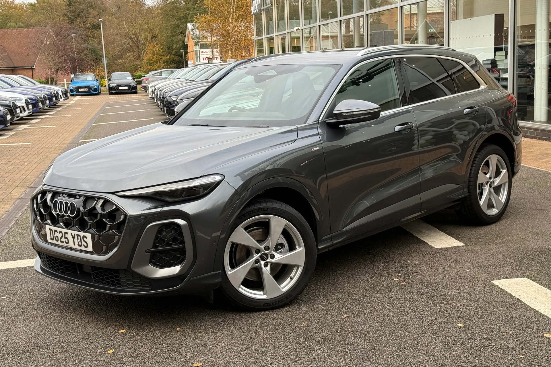 Audi Q5 thumbnail image number 25