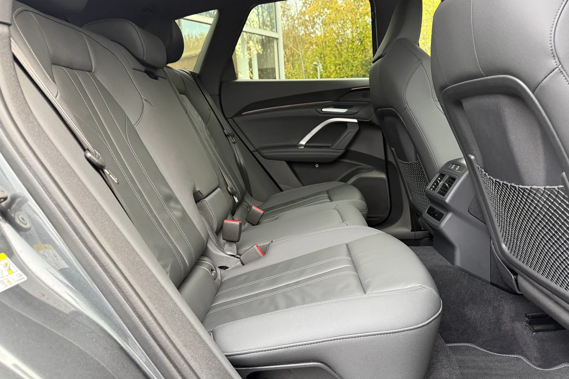 Audi Q5 thumbnail image number 35