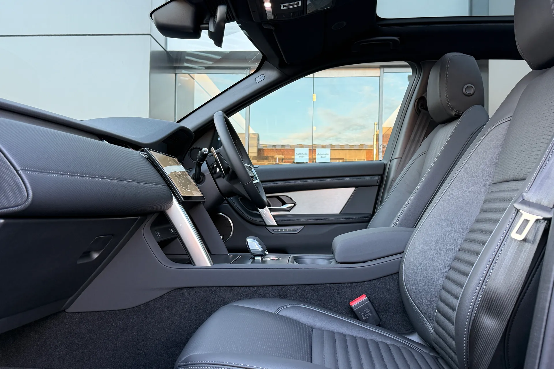 LAND ROVER DISCOVERY SPORT thumbnail image number 48