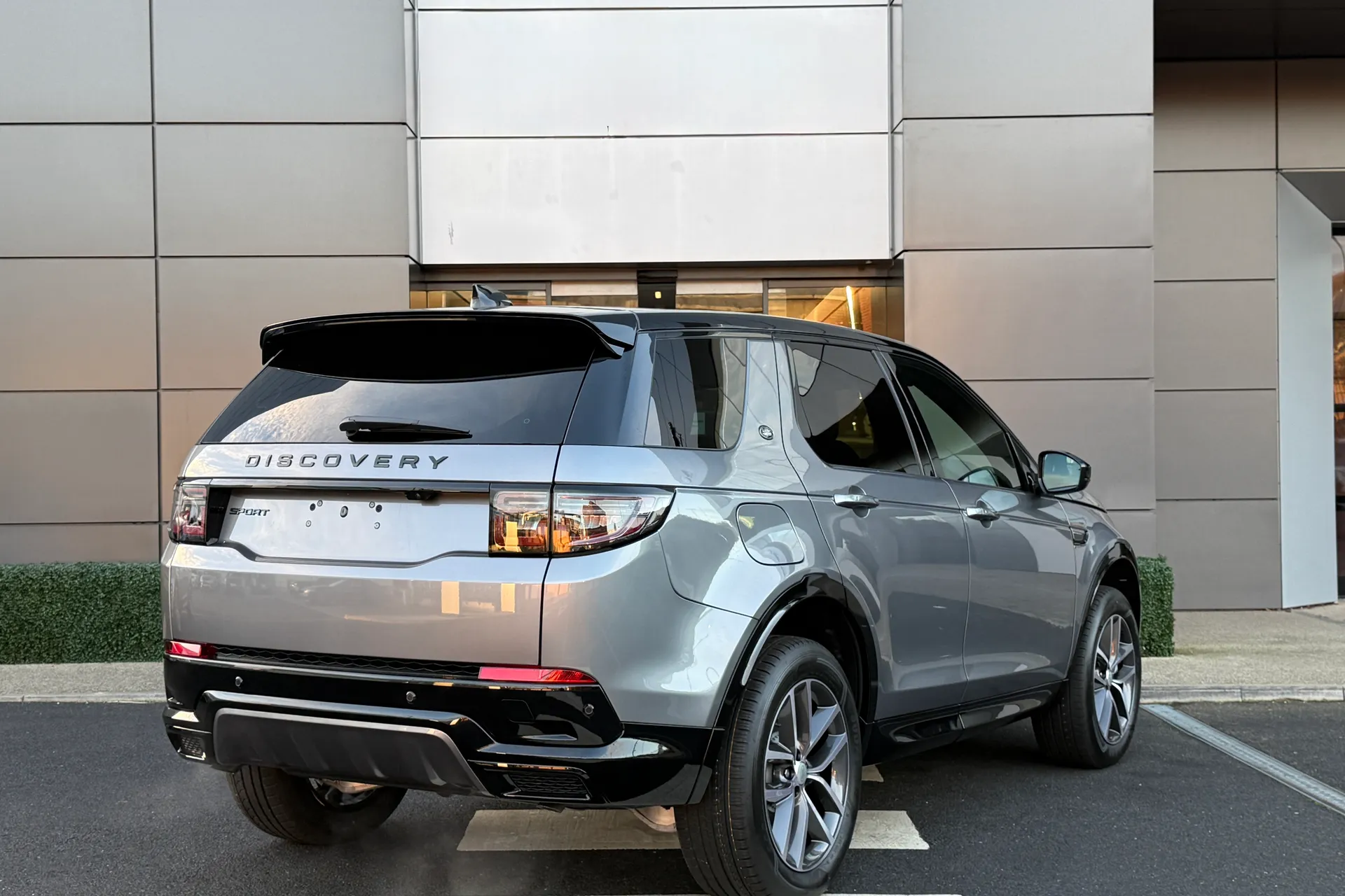 LAND ROVER DISCOVERY SPORT thumbnail image number 11