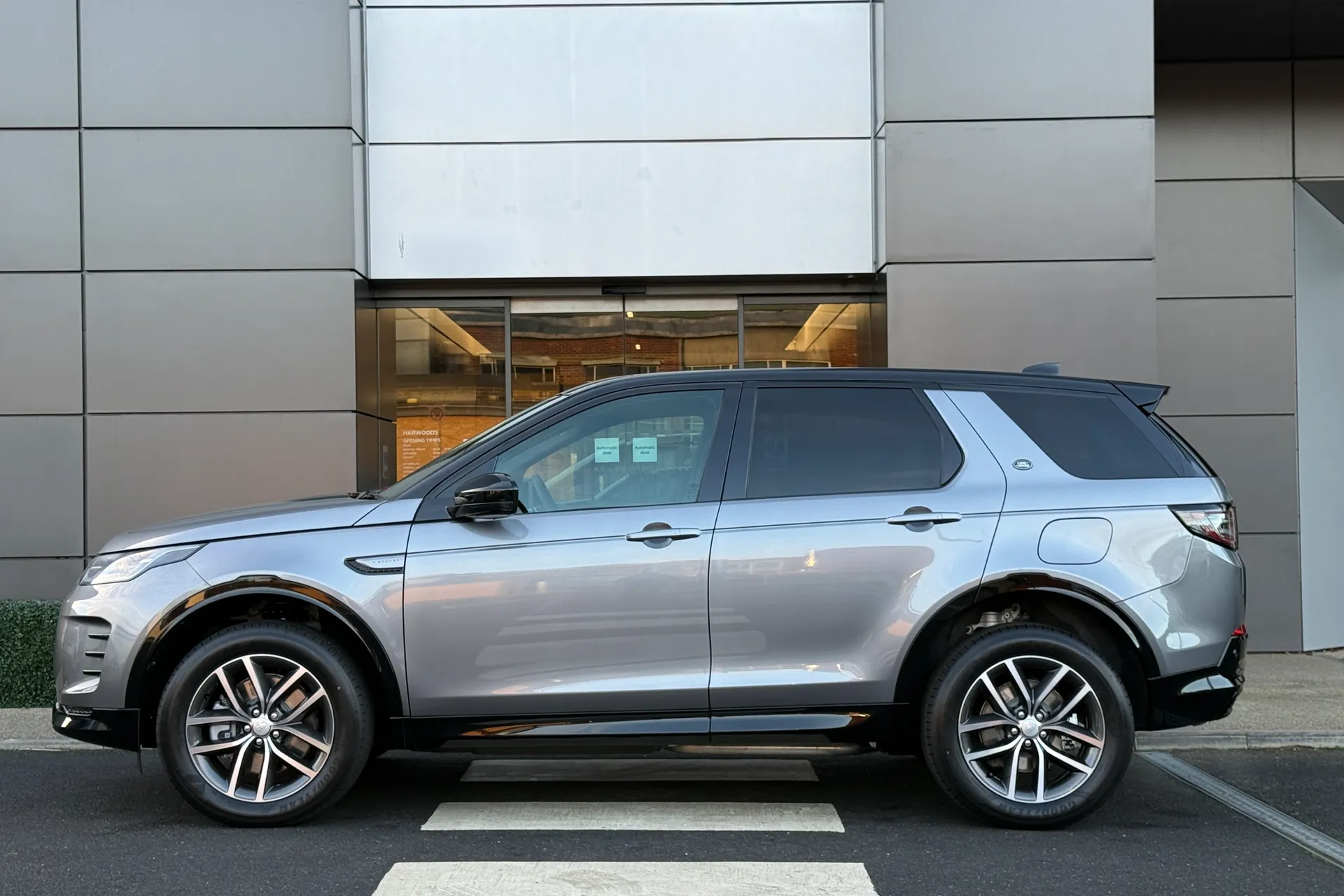 LAND ROVER DISCOVERY SPORT thumbnail image number 6