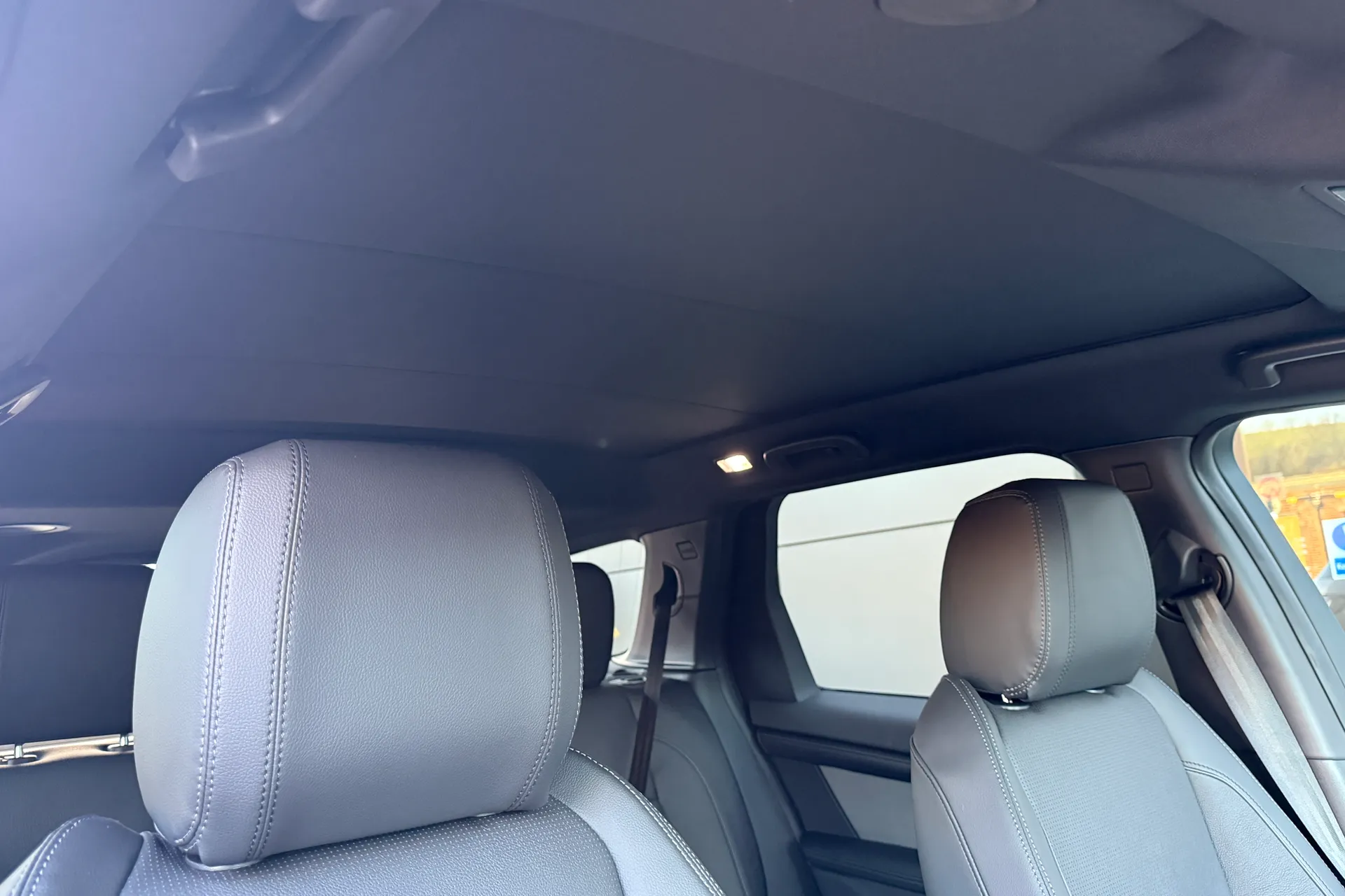 LAND ROVER DISCOVERY SPORT thumbnail image number 8