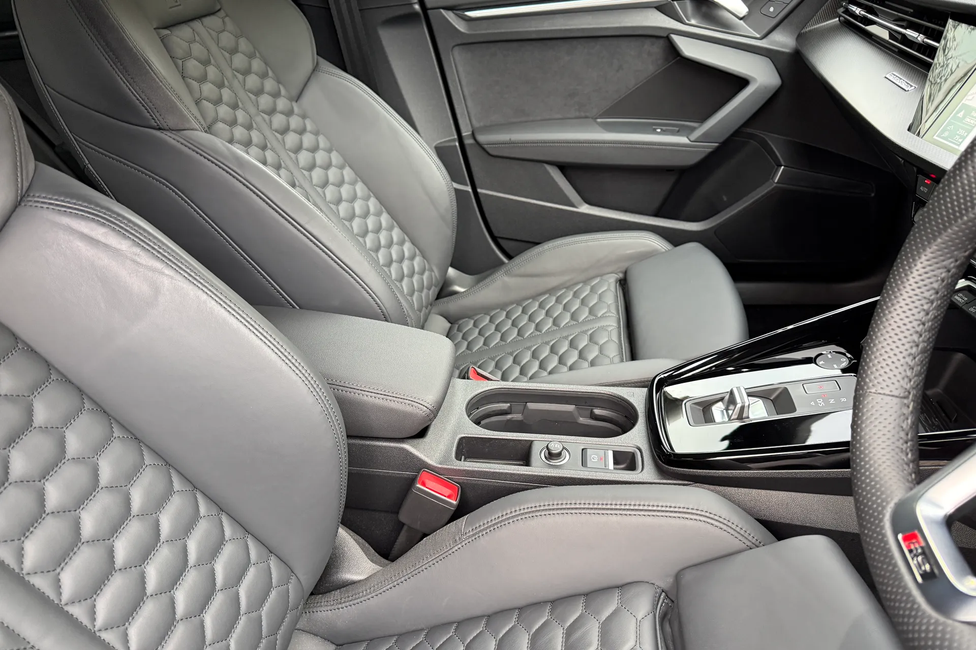 Audi RS3 thumbnail image number 48