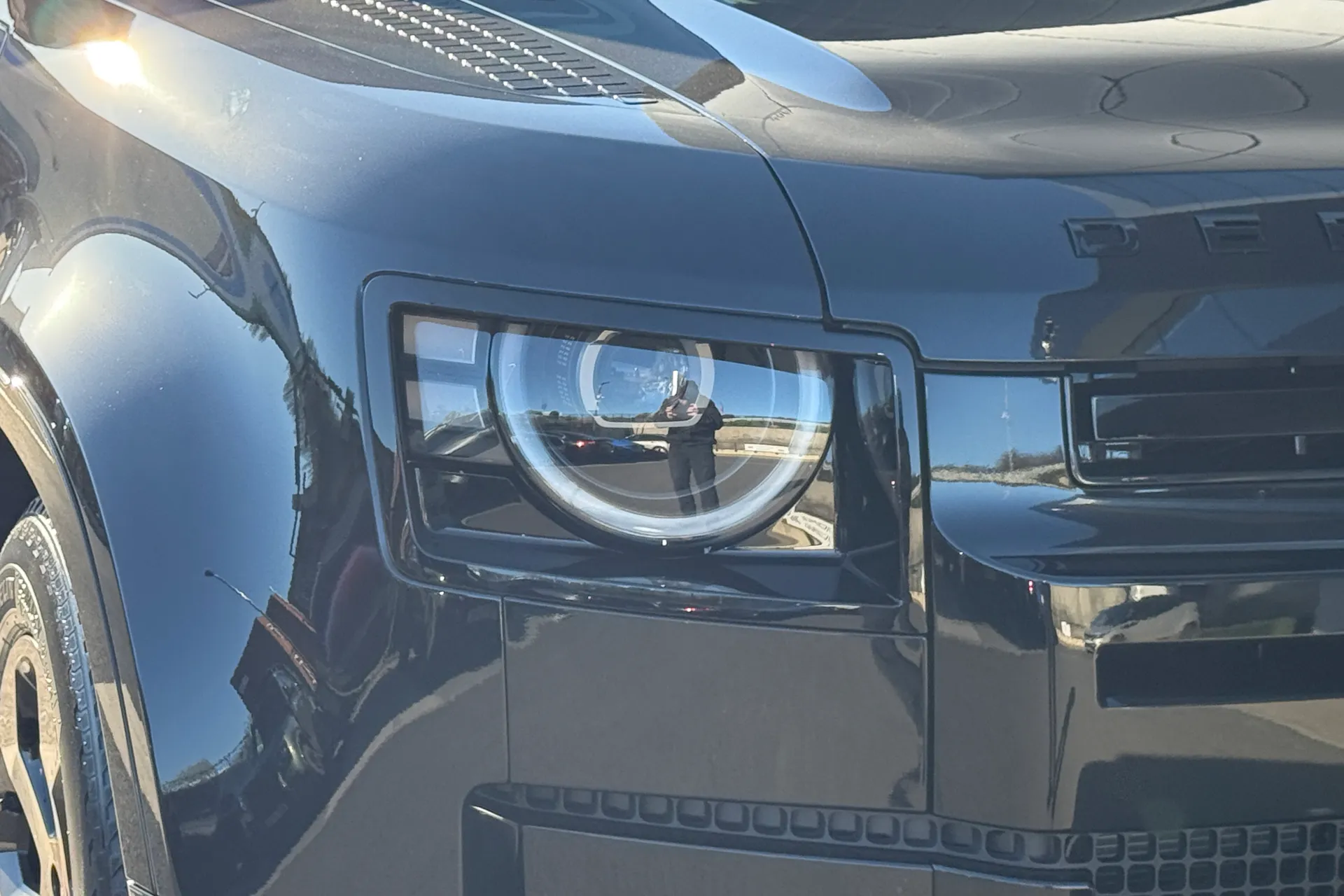 LAND ROVER Defender 90 thumbnail image number 25