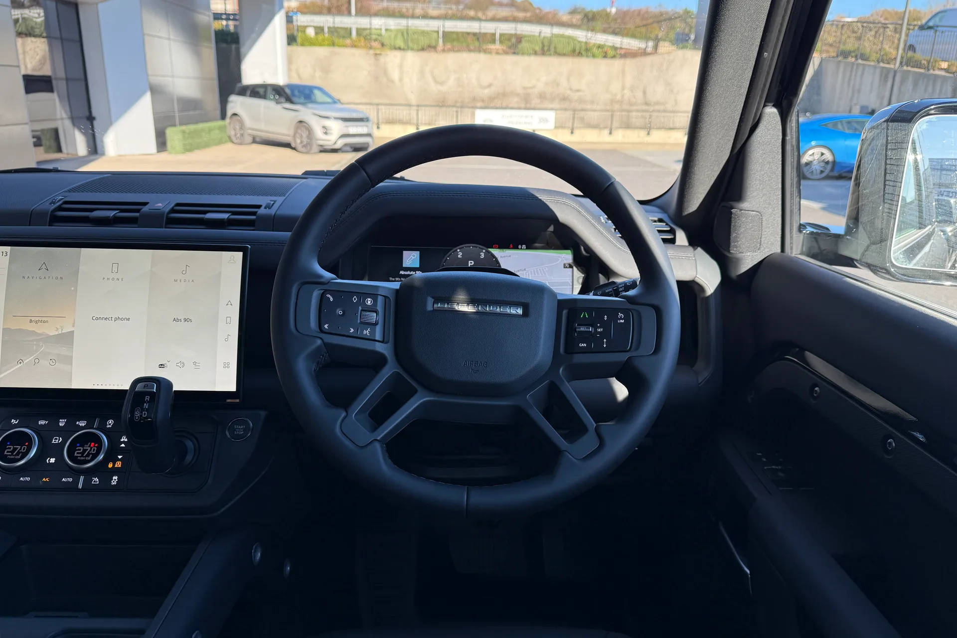 LAND ROVER Defender 90 thumbnail image number 44