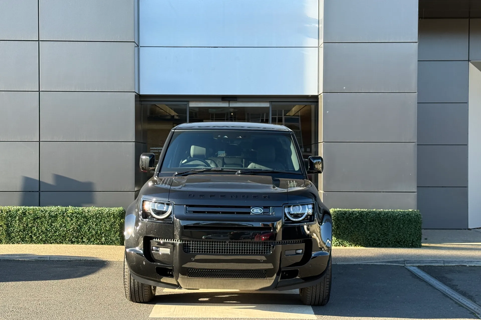 LAND ROVER Defender 90 thumbnail image number 6