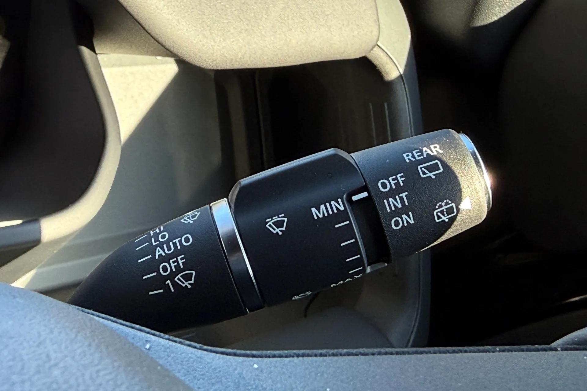 LAND ROVER Defender 90 thumbnail image number 58