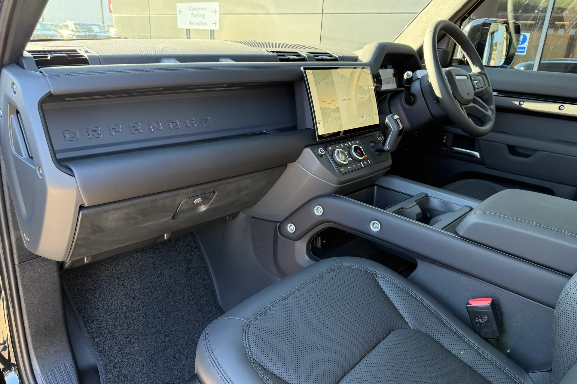 LAND ROVER Defender 90 thumbnail image number 57