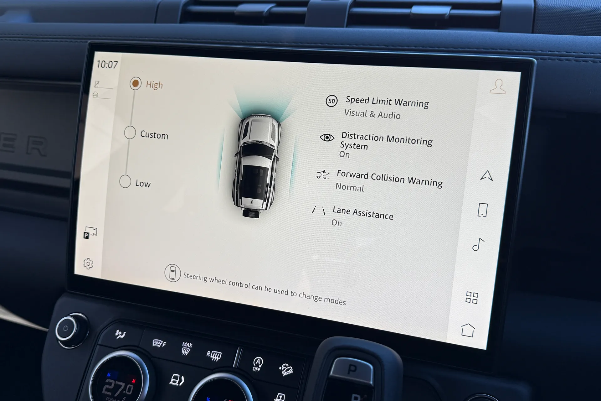 LAND ROVER Defender 90 thumbnail image number 45