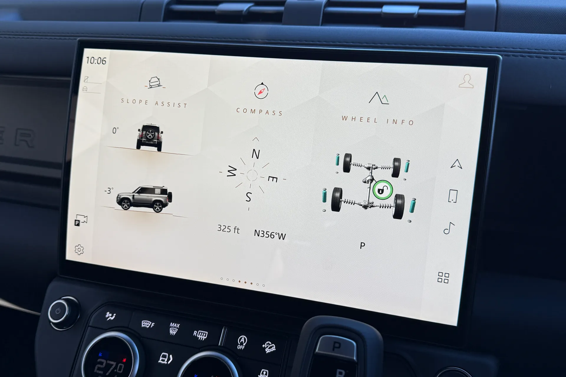 LAND ROVER Defender 90 thumbnail image number 37