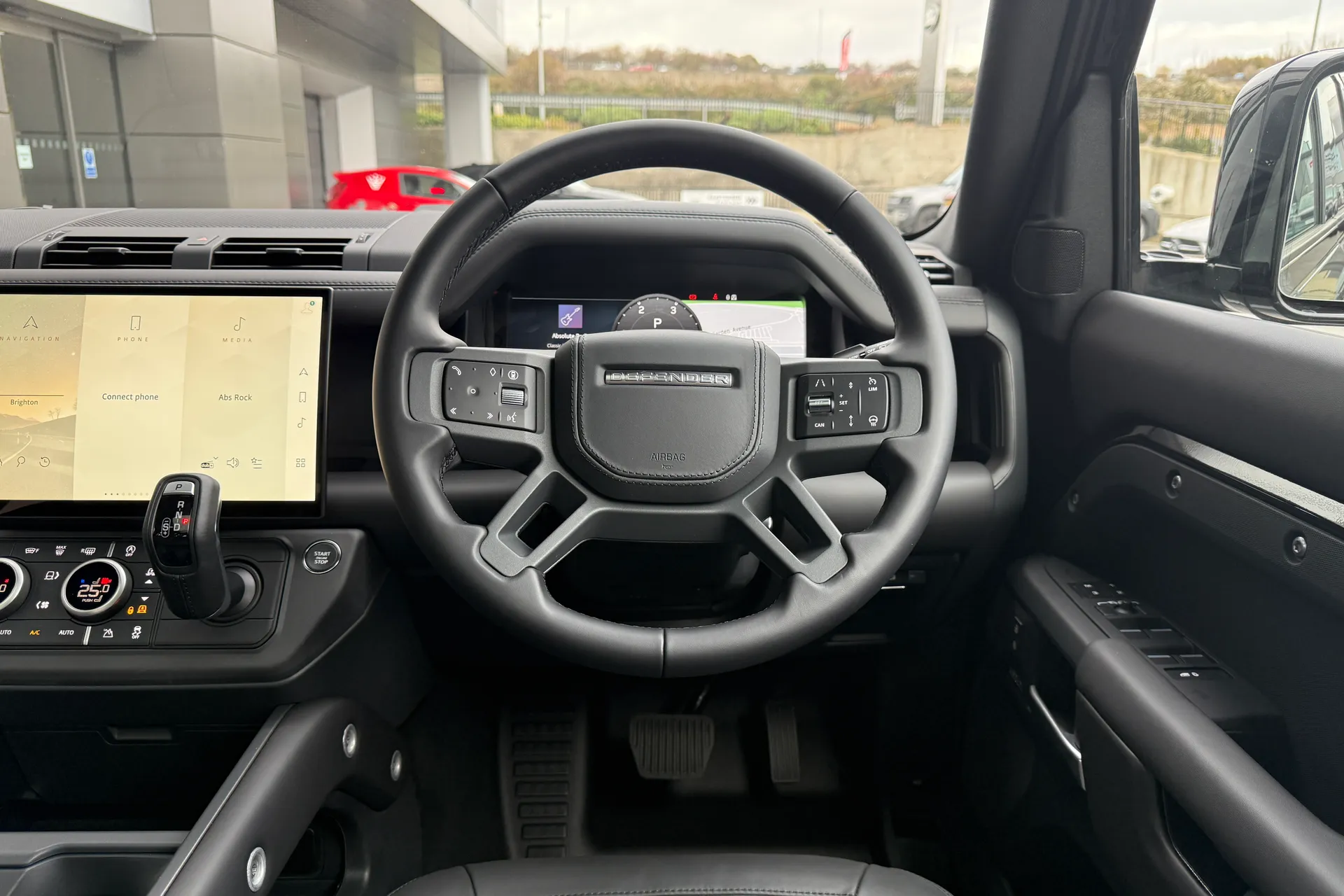 LAND ROVER Defender 110 thumbnail image number 50