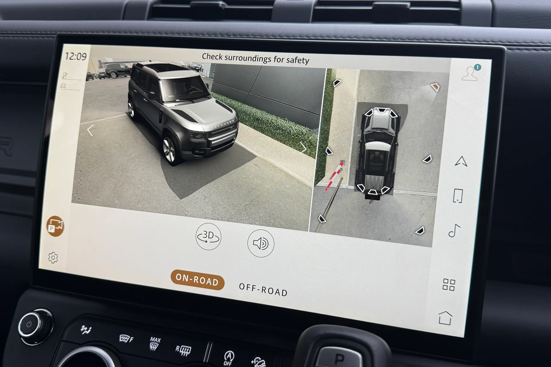 LAND ROVER Defender 110 thumbnail image number 12