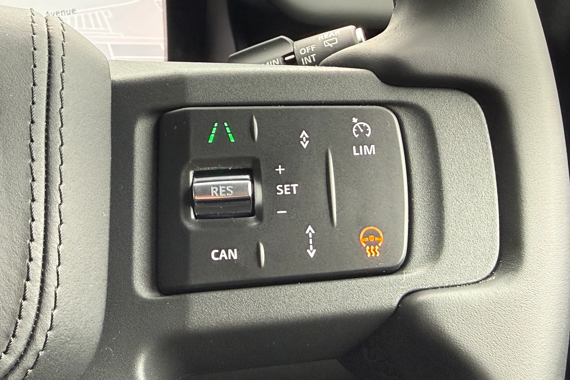 LAND ROVER Defender 110 thumbnail image number 53