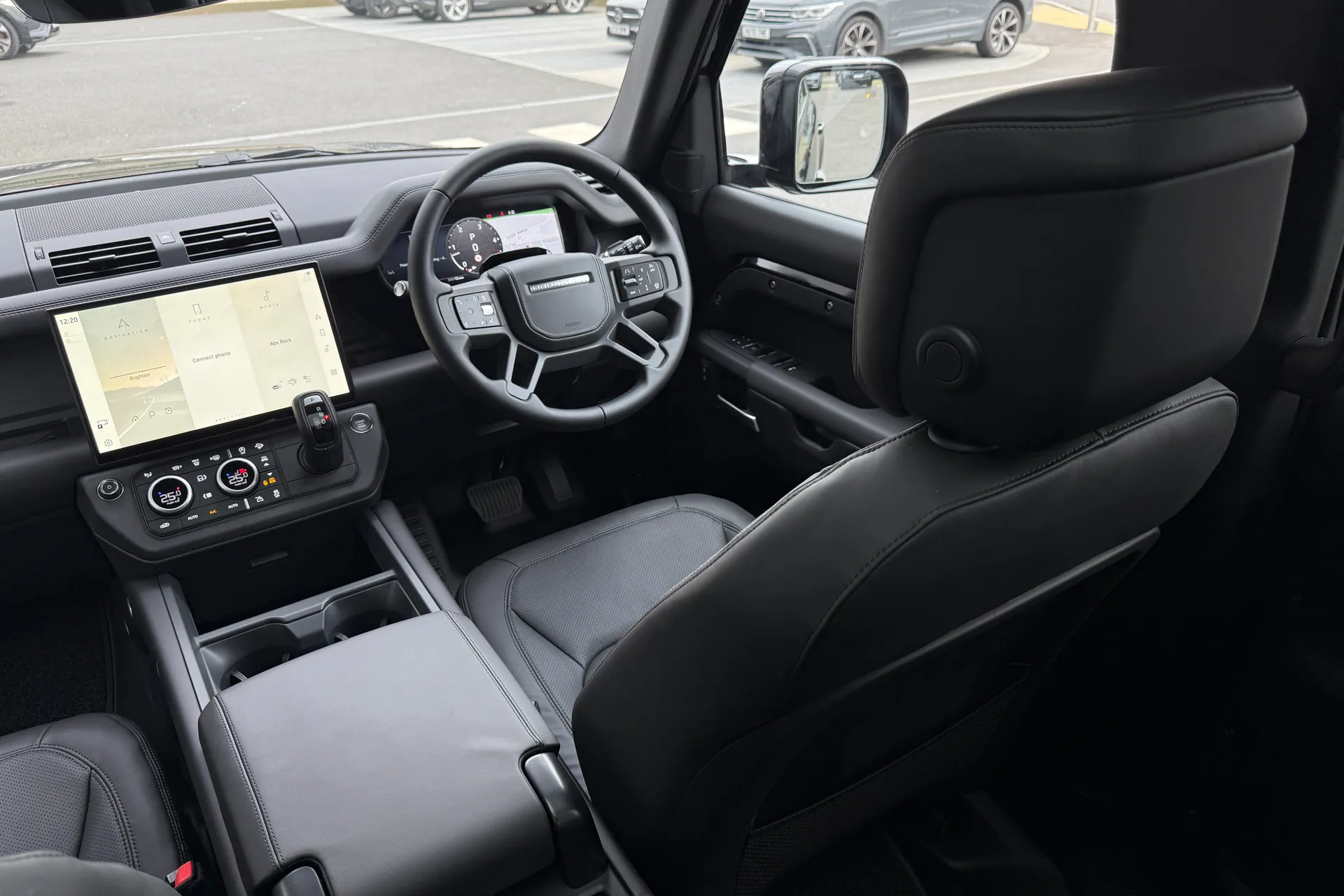 LAND ROVER Defender 110 thumbnail image number 54