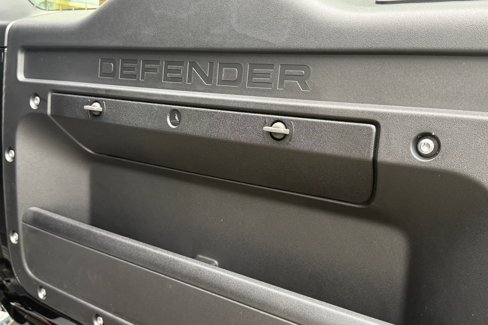 LAND ROVER Defender 110 thumbnail image number 55