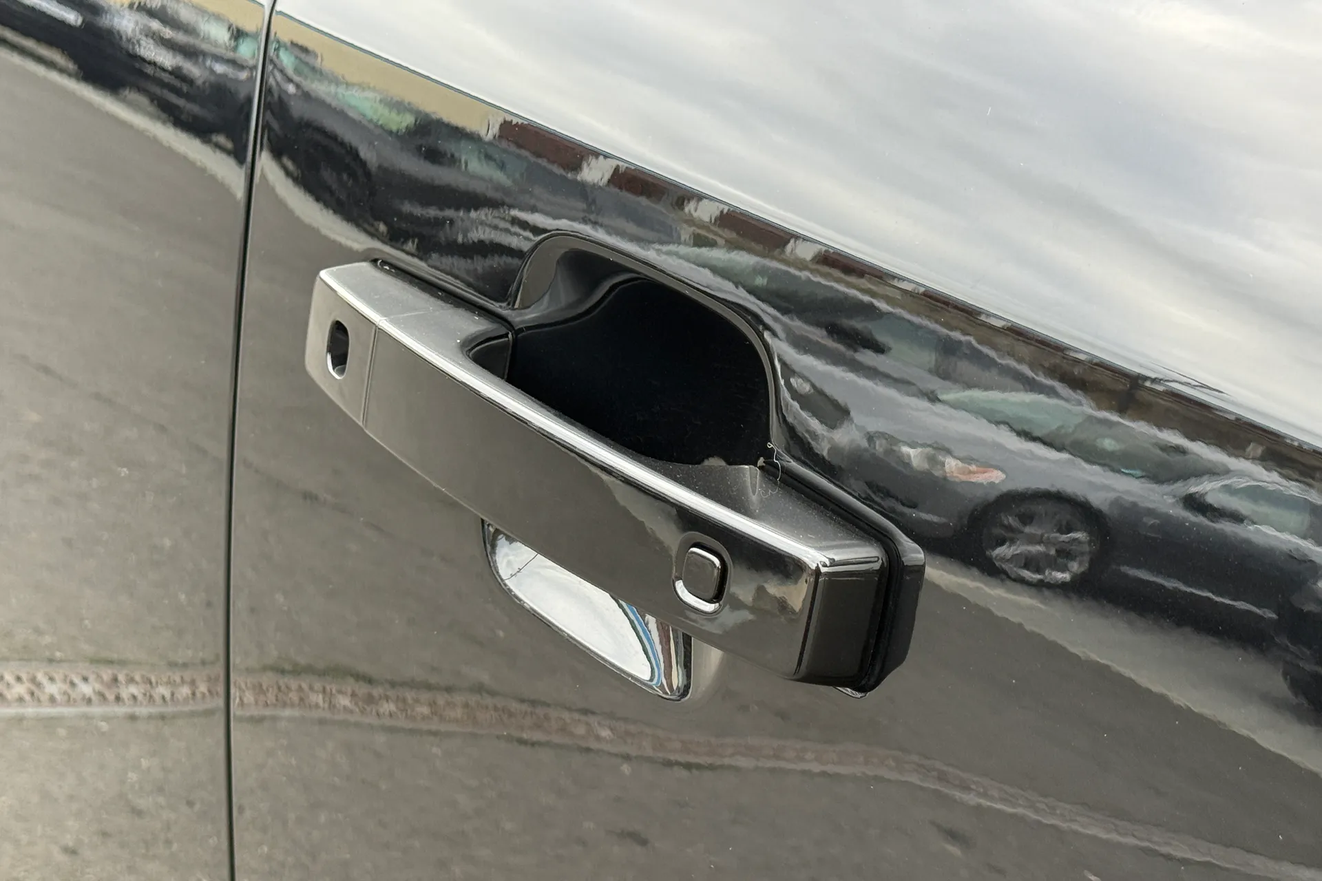 LAND ROVER Defender 110 thumbnail image number 26