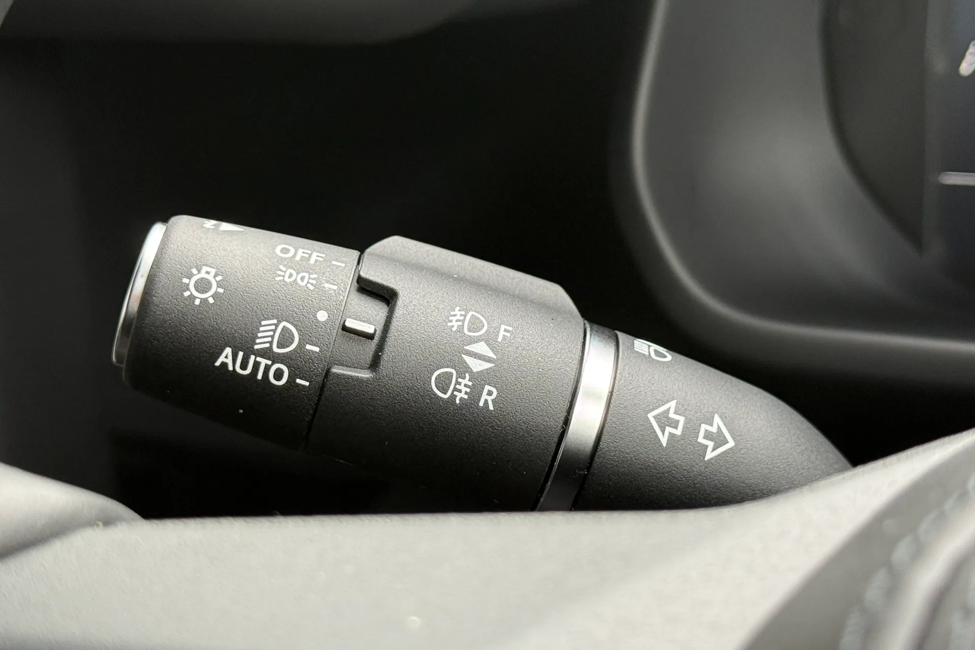 LAND ROVER Defender 110 thumbnail image number 62