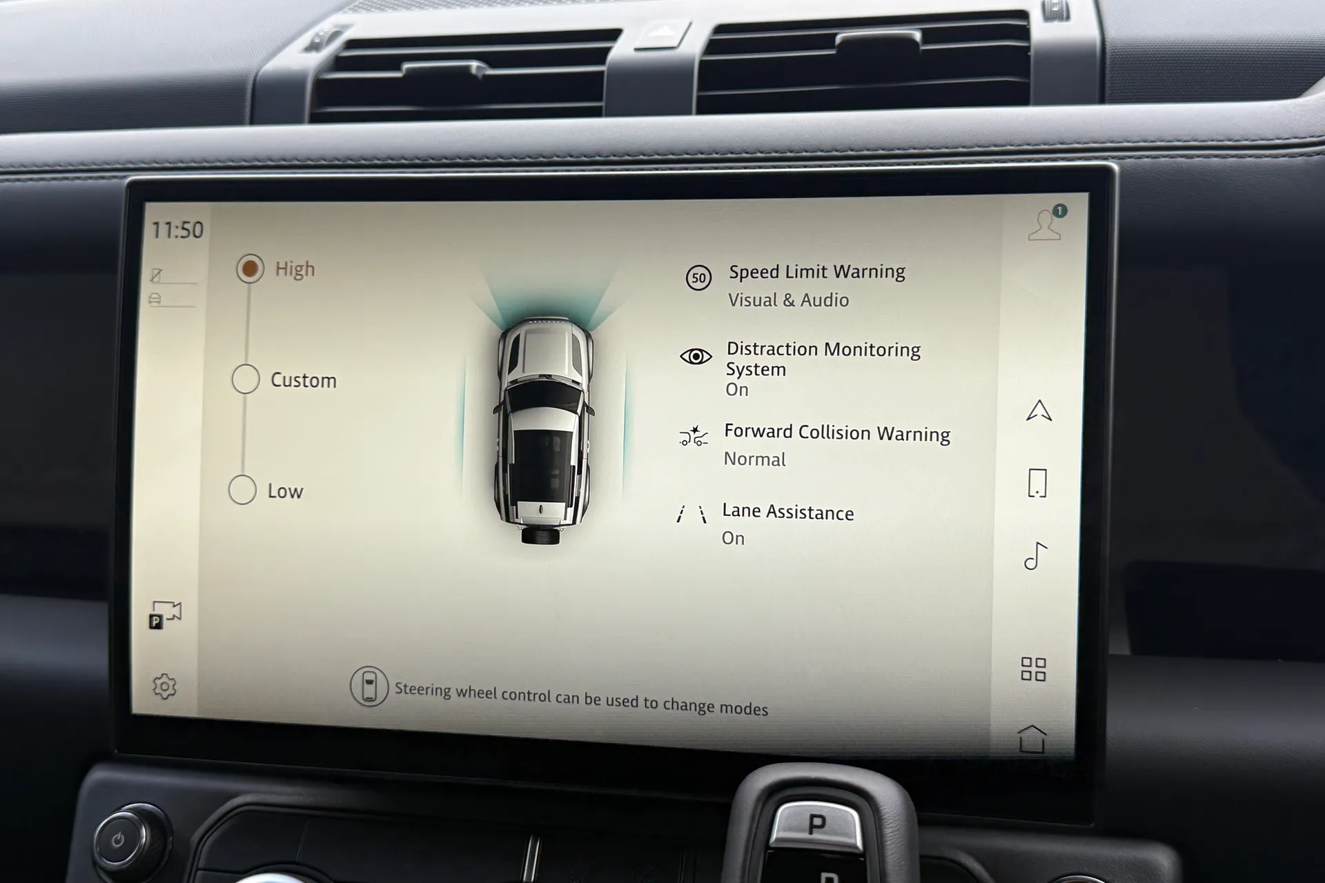 LAND ROVER Defender 90 thumbnail image number 41