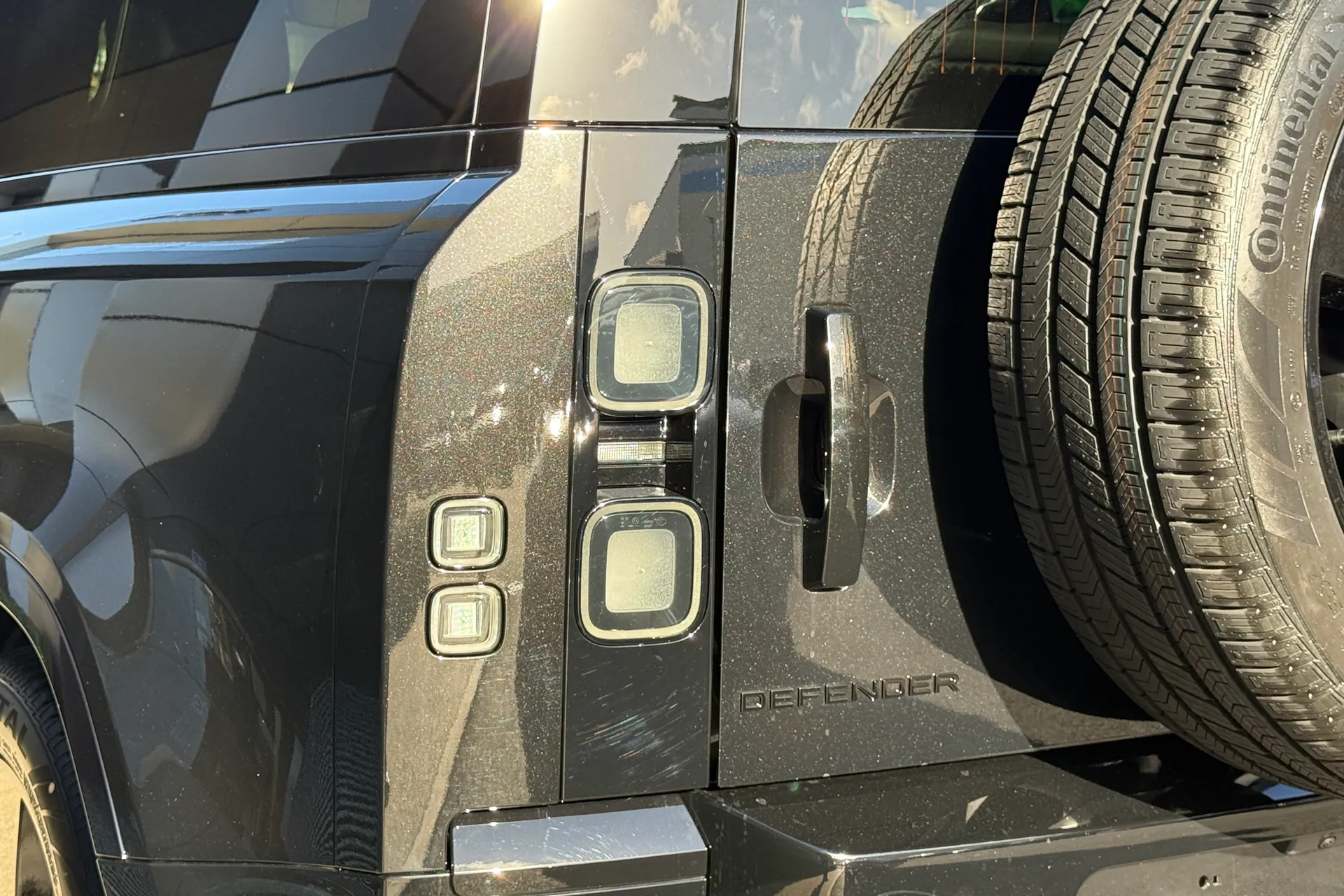 LAND ROVER Defender 90 thumbnail image number 44