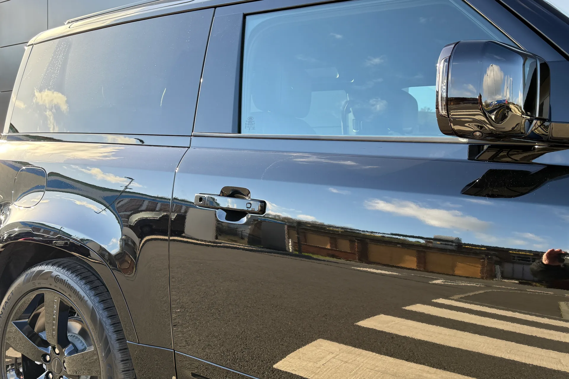 LAND ROVER Defender 90 thumbnail image number 33