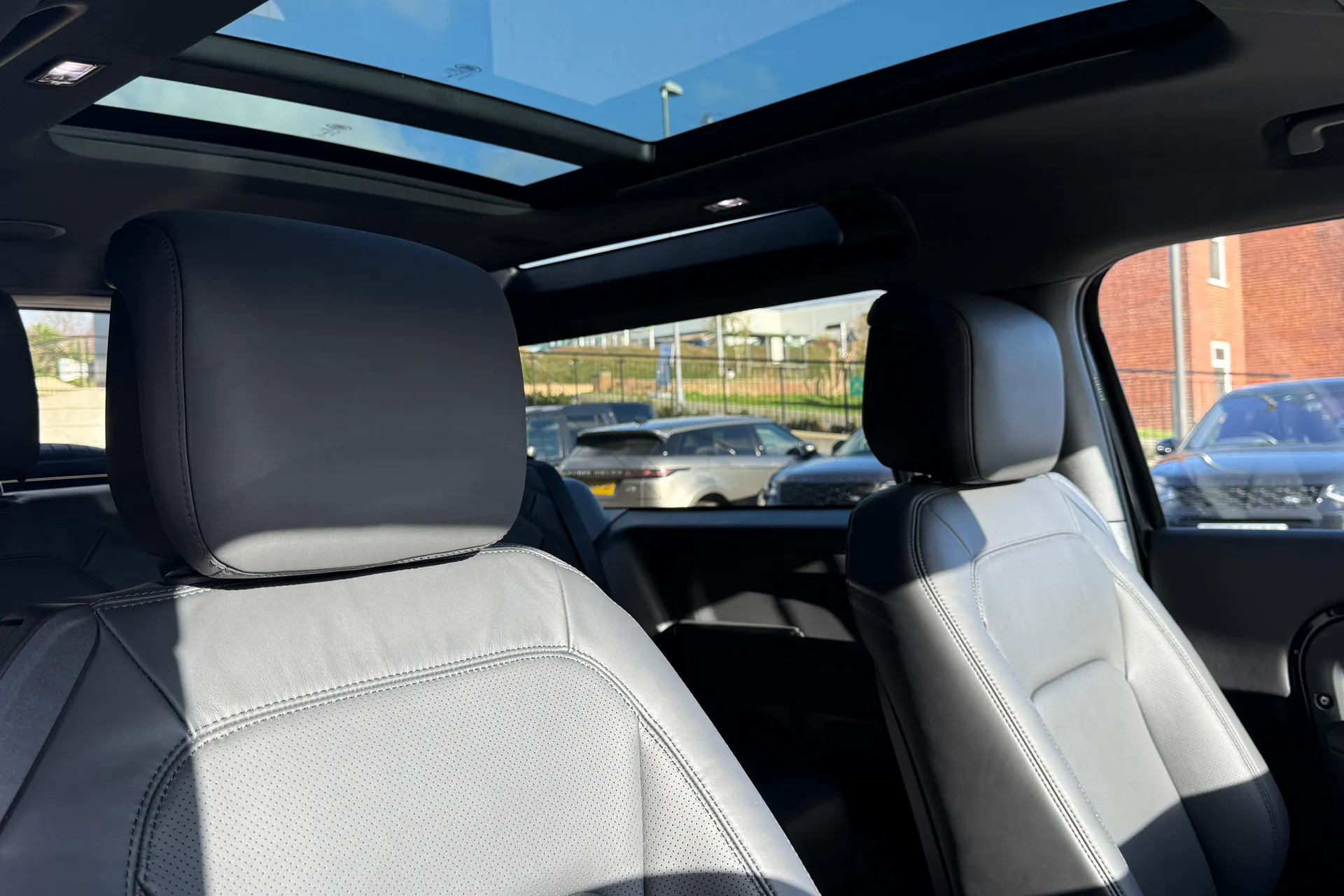 LAND ROVER Defender 90 thumbnail image number 62