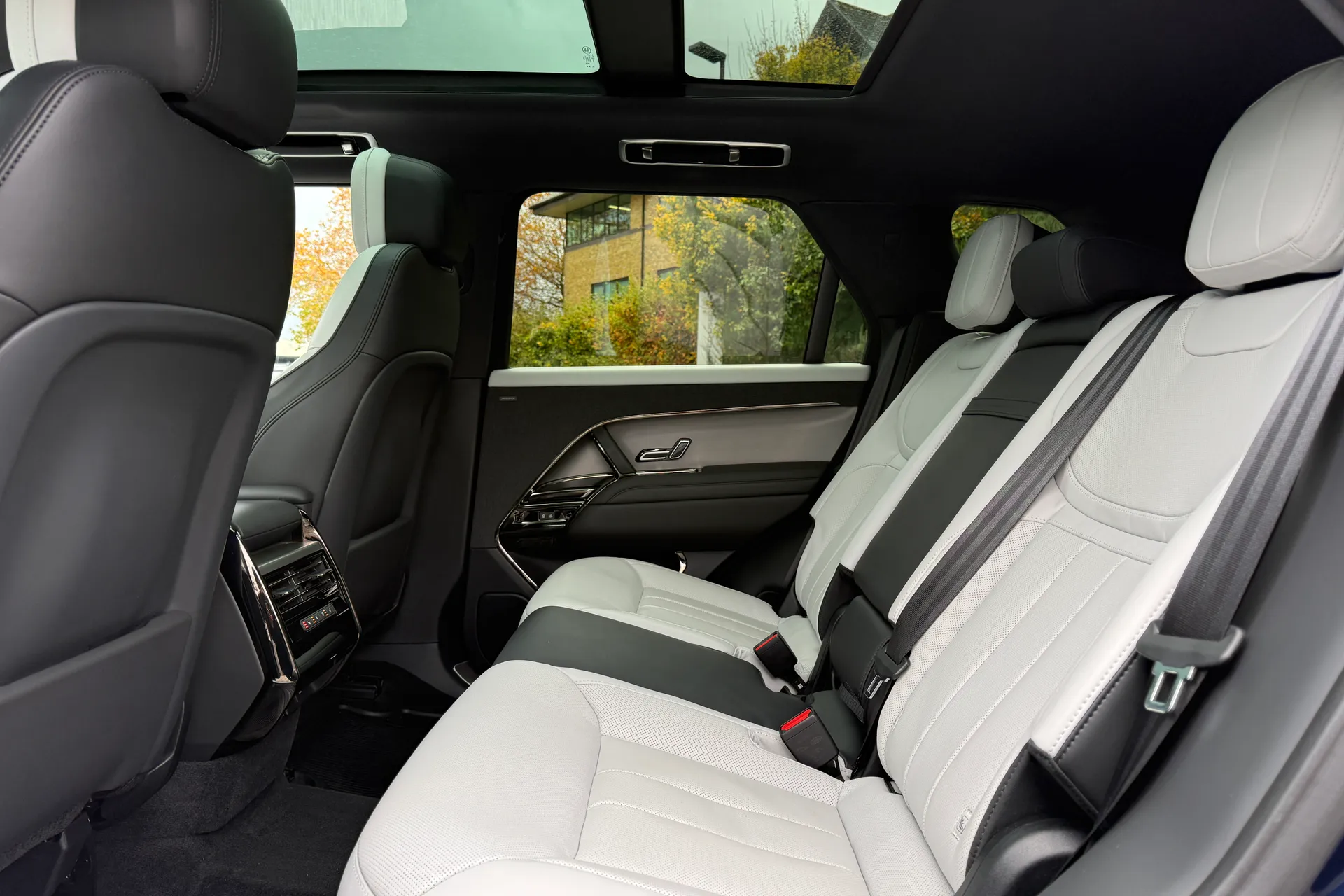 LAND ROVER RANGE ROVER SPORT thumbnail image number 54