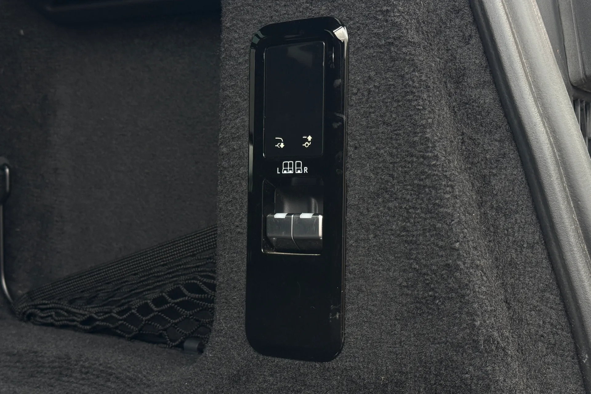 LAND ROVER RANGE ROVER SPORT thumbnail image number 48