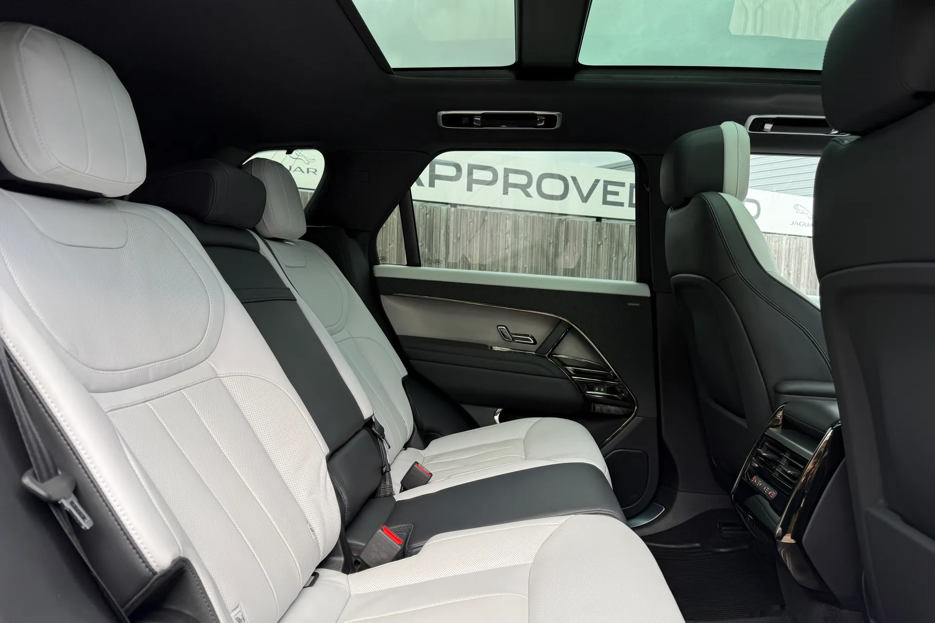 LAND ROVER RANGE ROVER SPORT thumbnail image number 50