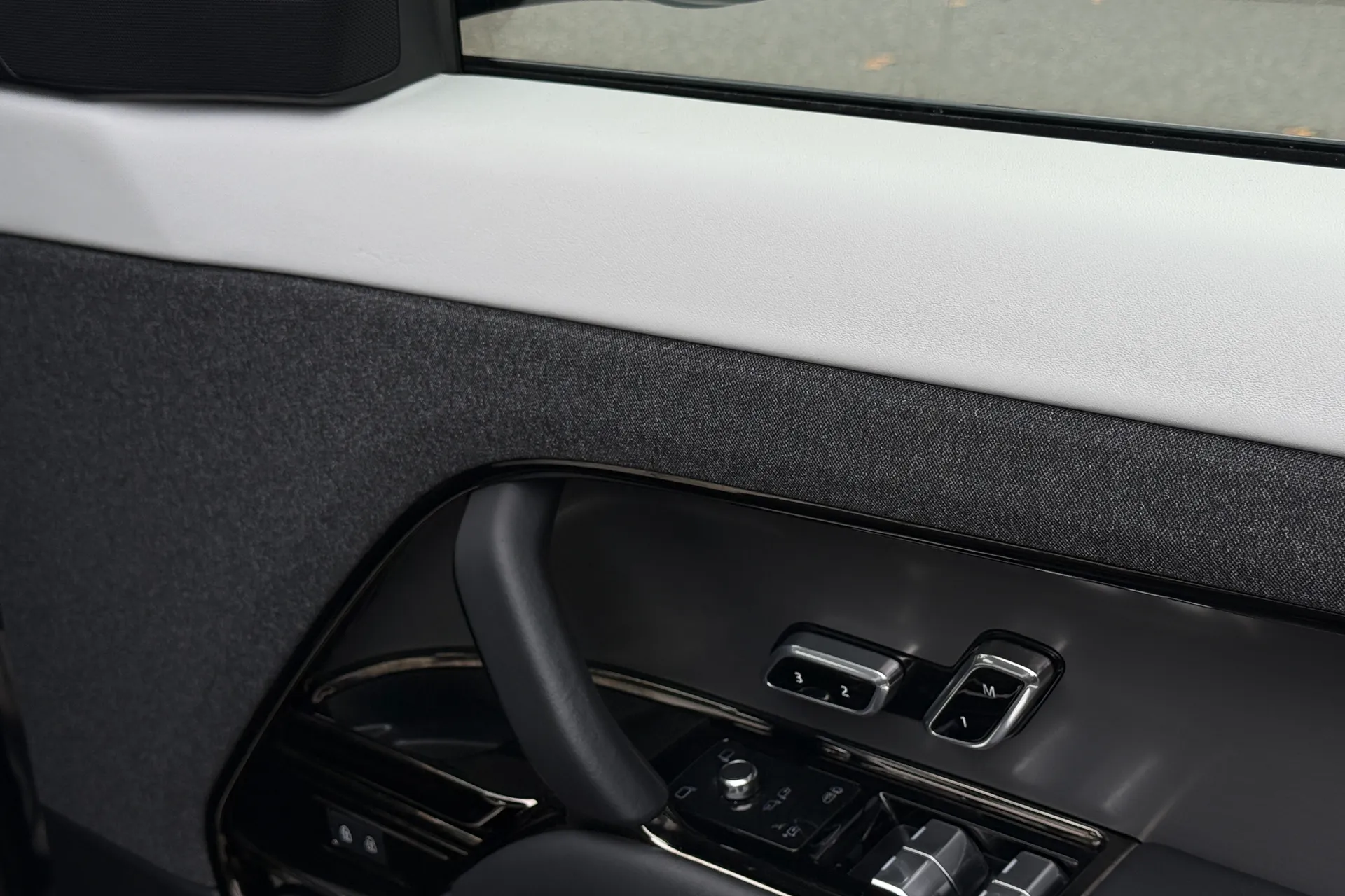 LAND ROVER RANGE ROVER SPORT thumbnail image number 36