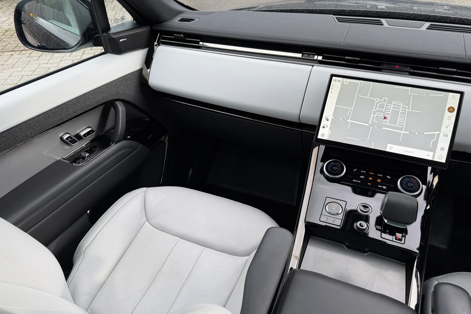 LAND ROVER RANGE ROVER SPORT thumbnail image number 29